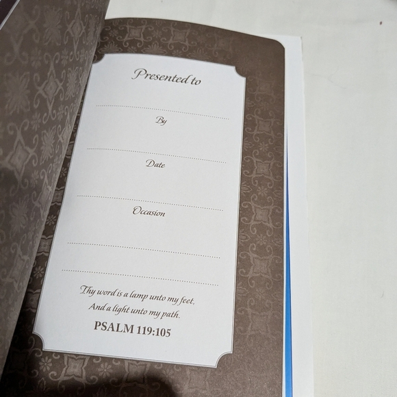 KJV Personal Size Giant Print Reference Edition Bible Hendrickson Bibles - Picture 8 of 14